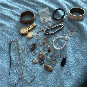 Miscellaneous jewelry bundle!